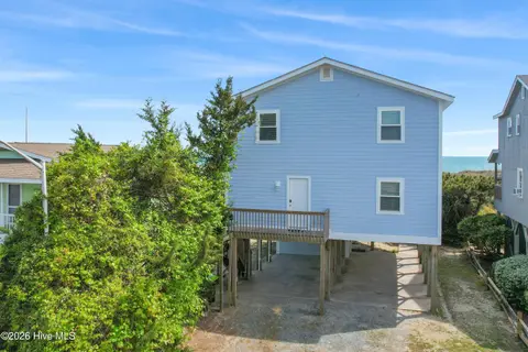 1097 Ocean Blvd W, Holden Beach