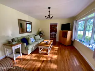 1590 S River Road, Beaufort, NC 28516 – photo 8: Living room