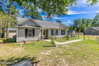 2510 Lumberton Road, Southport, NC 28461 — 3-bedroom home in Boiling Spring Lakes, Southport, NC, photo 3 of 49: 2510 Lumberton-3