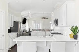 2212 Lakeside Circle, Wilmington, NC 28401 – photo 18: 019_2212_lakeside_circle-17_936