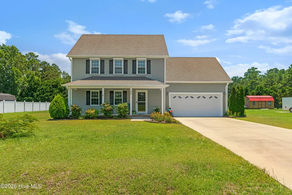 146 Quinn Hill Road, Newport, NC 28570 – photo 1 of 38: Amazing Quinn Hill home