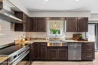 2724 Northwoods Drive, Jacksonville, NC 28540 – photo 14: 425A0379