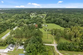 1050 Highway 101, Beaufort, NC 28516 – photo 5: 1050 Hwy 101