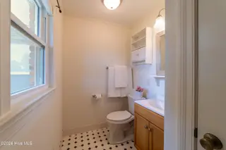 1226 Hwy 58 S, Kinston, NC 28504 – photo 21: Bath 3