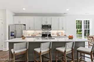 1212 Petite Terre Court, New Bern, NC 28560 – photo 12: 28-web-or-mls-0C0A5615_edit