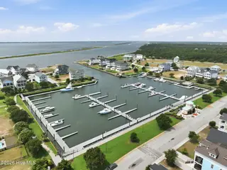 209 Cumberland Street, Newport, NC 28570 – photo 17: 22-web-or-mls-209-Cumberland-019_edit