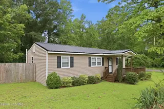 700 Harris Street, Aberdeen, NC 28315 – photo 4: 3-web-or-mls-IMG_4762