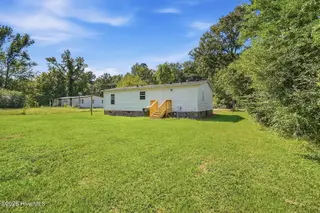 213 SE Railroad Street, Whitakers, NC 27891 — 3-bedroom manufactured home, Whitakers, NC, photo 22 of 26: IMG_8089