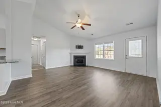 223 Lockwood Court, Hubert, NC 28539 – photo 3: 27-web-or-mls-_RAD6104