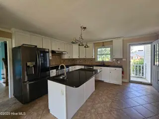 1051 Davenport Place, Winterville, NC 28590 – photo 9: 20250925_135209