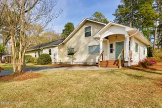 901 E Main Street, Aberdeen, NC 28315 – photo 1: 901 E Main-26