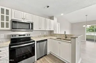 521 Spring Forest Road H, Greenville, NC 27858 – photo 23: 23-web-or-mls-BLS_0167_edit