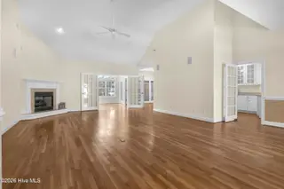 8724 Sedgley Drive, Wilmington, NC 28412 – photo 3: Living Room