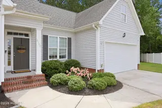 3100 Streamside Lane, Winterville, NC 28590 — 3-bedroom home in Brookstone, Winterville, NC, photo 4 of 50: IMG_0890