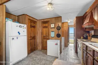 118 Diamond City Drive, Harkers Island, NC 28531 – photo 14: 11-web-or-mls-1S3A0041