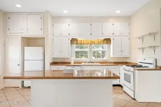 1352 Cornwallis Road, Rose Hill, NC 28458 — 3-bedroom home, Rose Hill, NC, photo 21 of 45