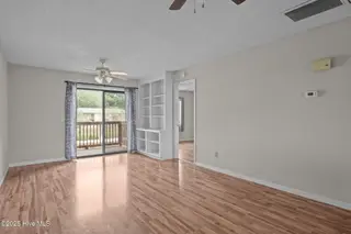 3624 Saint Johns Court B, Wilmington, NC 28403 — 2-bedroom condo in Park Place, Wilmington, NC, photo 16 of 59: 46-web-or-mls-DSC07050