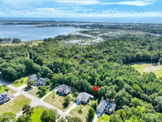 1407 Chadwick Shores Drive, Sneads Ferry, NC 28460 – photo 2