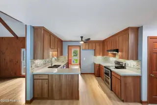 434 Semmes Drive, Wilmington, NC 28412 — 4-bedroom home in Pine Valley Estates, Wilmington, NC, photo 10 of 34: 10_img_4473
