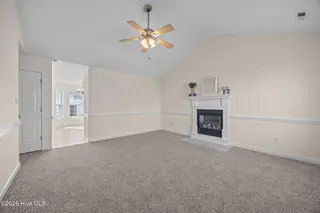 1008 Penncross Drive, Greenville, NC 27834 — 3-bedroom home in Meadow Woods, Greenville, NC, photo 5 of 17