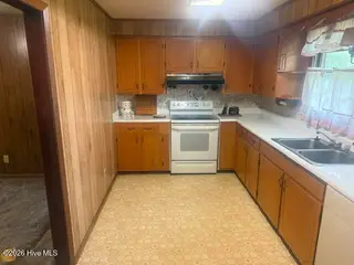 406 N Wilkes Street, Chadbourn, NC 28431 – photo 10: IMG_5576