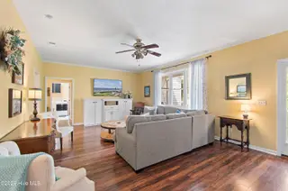 830 Batton Road, Southport, NC 28461 — 3-bedroom home in Boiling Spring Lakes, Southport, NC, photo 7 of 49