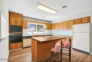 2928 John T Holden Road SW, Supply, NC 28462 — 3-bedroom home, Supply, NC, photo 12 of 61: 2928JohnTHoldenRoad-7