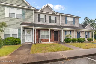 102 Springwood Drive, Jacksonville, NC 28546 – photo 2: 2