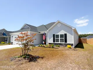 466 Pebble Shore Drive, Sneads Ferry, NC 28460 – photo 2: IMG_4513