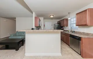 2004 W T Whitehead Drive, Jacksonville, NC 28546 – photo 17: Kitchen