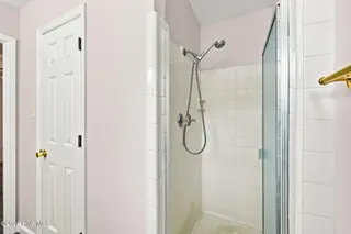 104 Bayberry Road, Newport, NC 28570 – photo 21: 33-web-or-mls-IMG_0210_edit
