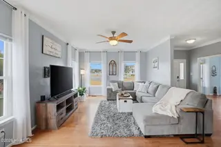 102 Creek Court, Elizabeth City, NC 27909 – photo 10: 41-web-or-mls-41_Creek Ct_KarianM_FullSi