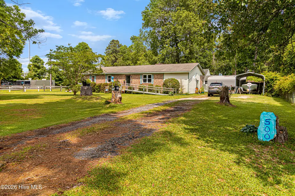 500 Maple Lane, Morehead City, NC 28557 – photo 1 of 29: Cozy home in Morehead City