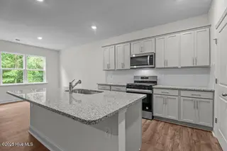 1850 Branson Court, Farmville, NC 27828 – photo 8: 17-web-or-mls-DSC00407