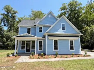 104 Live Oak Circle, Lake Waccamaw, NC 28450 – photo 1: FRONT OF HOME