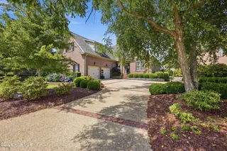 2022 Kenilworth Lane, Wilmington, NC 28405 — 3-bedroom home in Landfall, Wilmington, NC, photo 3 of 53