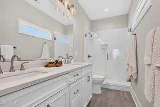 303 Sand Piper Lane, Holden Beach, NC 28462 — 3-bedroom home in Holden Beach, Holden Beach, NC, photo 10 of 27: 9_Kahunaphoto.com-35
