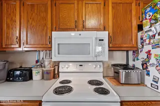 113 W Victoria Court C, Greenville, NC 27834 – photo 10: 9-web-or-mls-_DSC3252