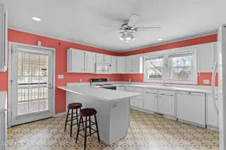 416 Spartanburg Avenue, Carolina Beach, NC 28428 – photo 16: 27-web-or-mls-BTS02040