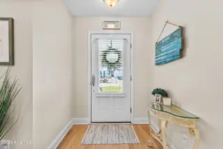 513 Catamaran Drive, Wilmington, NC 28412 – photo 6: 8_foyer