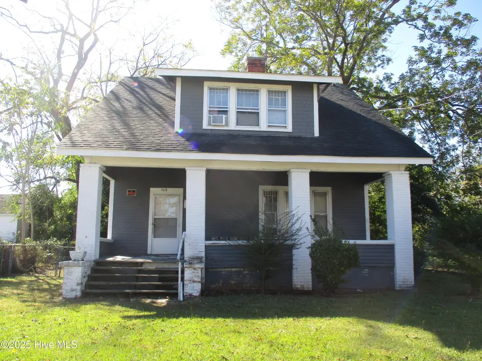 113 E Bright Street, Kinston, NC 28501 – photo 1 of 21: Main