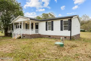 214 Jenkins Road, Jacksonville, NC 28540 — 4-bedroom manufactured home in Heritage Fields, Jacksonville, NC, photo 3 of 44: 2-web-or-mls-214 Jenkins Rd. 94