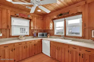 1040 Ocean Boulevard, Topsail Beach, NC 28445 – photo 12: 009_6g8a5775_43