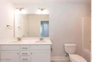 363 Eliza Way, Winterville, NC 28590 – photo 21: 2nd bath up (Custom)
