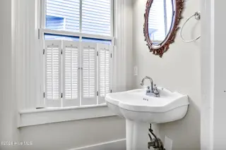 314 N 5th Avenue, Wilmington, NC 28401 — 4-bedroom home in Historic District, Wilmington, NC, photo 16 of 55: 314N5thAve