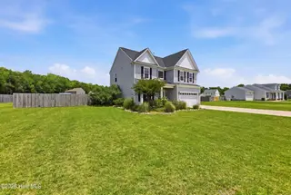 104 Red Maple Drive, Elizabeth City, NC 27909 — 4-bedroom home in Creekside Farms, Elizabeth City, NC, photo 3 of 50: 5_003__39a2832_reedit_e5d848f6