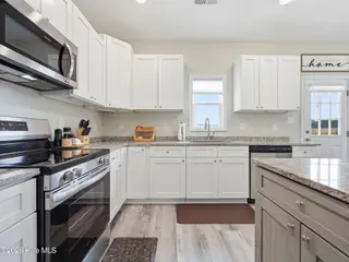 120 Cypress Manor Court, Jacksonville, NC 28540 – photo 15: 14-web-or-mls-120 Cypress Manor Ct. 32