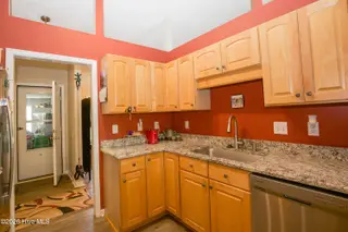340 Queens Cove Way, Carthage, NC 28327 – photo 10: 340 Queens Cove Way-18