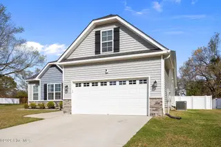5808 Sagebrush Drive, Greenville, NC 27858 — 3-bedroom home in Sagewood, Greenville, NC, photo 4 of 52: 24-web-or-mls-IMG_0009