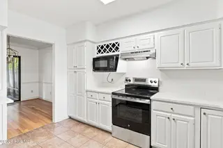 114 Wimbledon Drive, Pinehurst, NC 28374 – photo 12: Kitchen